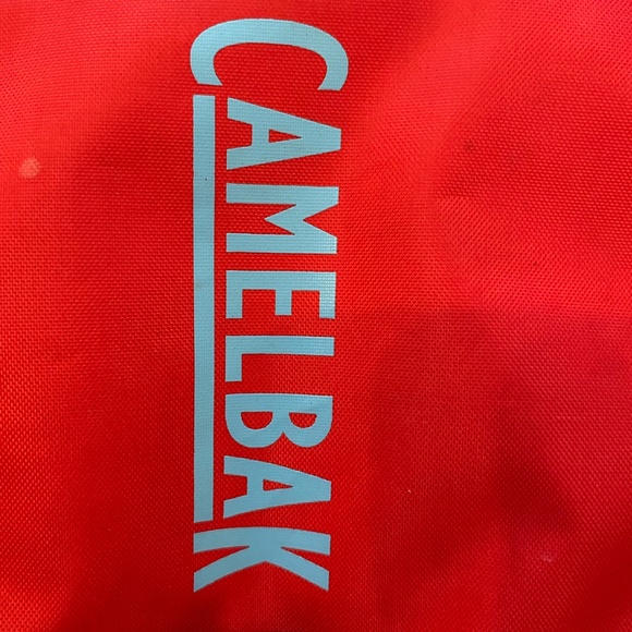Red CamelBak Kids Scout Hydration Pack - Picture 3 of 12